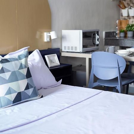 Hive Manila Guesthouse -Netflix,400Mbps Wi-Fi Bacoor 외부 사진